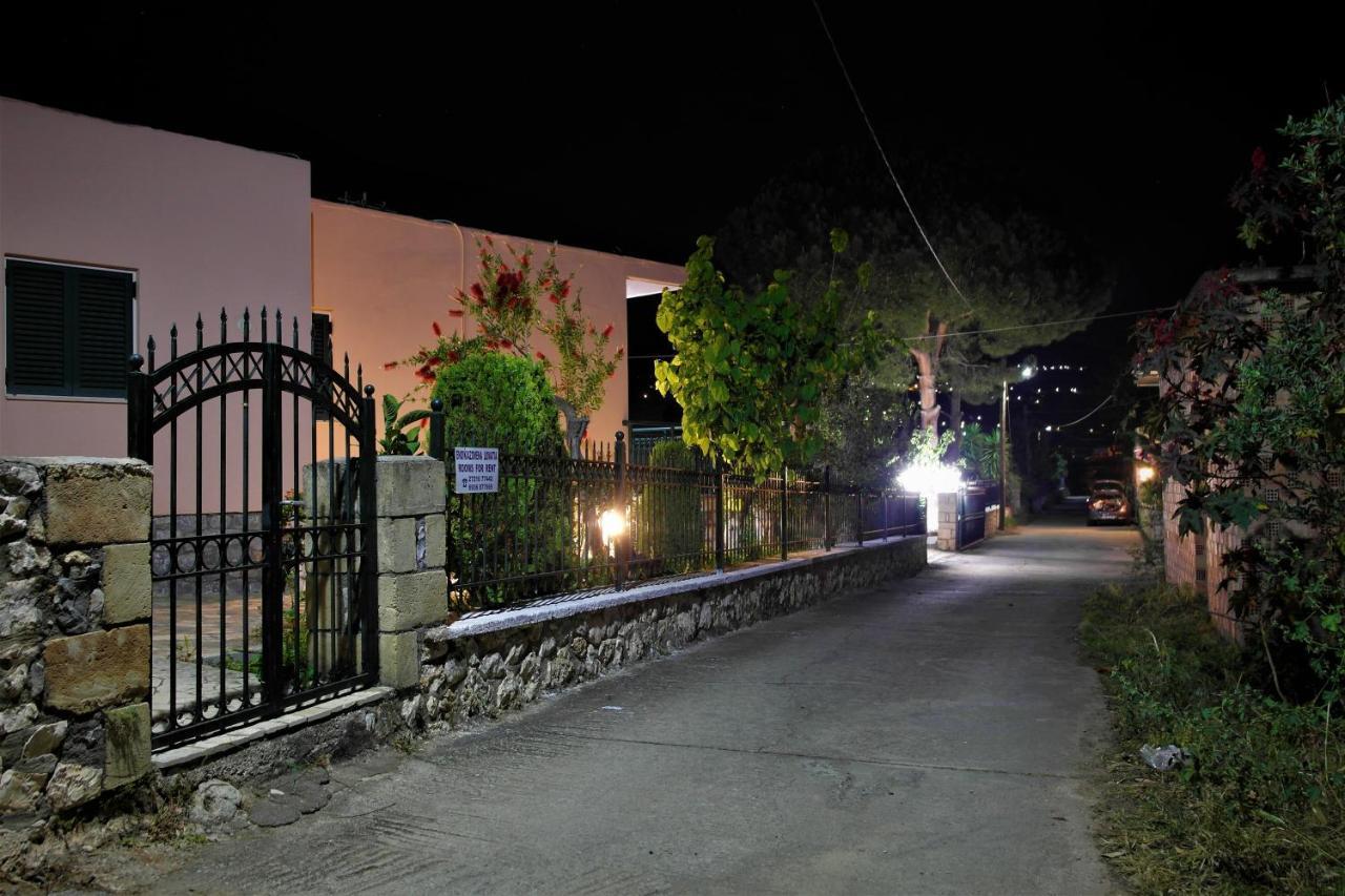 Stoúpa Voulas Apartments מראה חיצוני תמונה